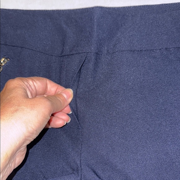 Reitmans Pants Blue Ankle Pull on Feminine Stylish Women’s Size 11 - Picture 4 of 13